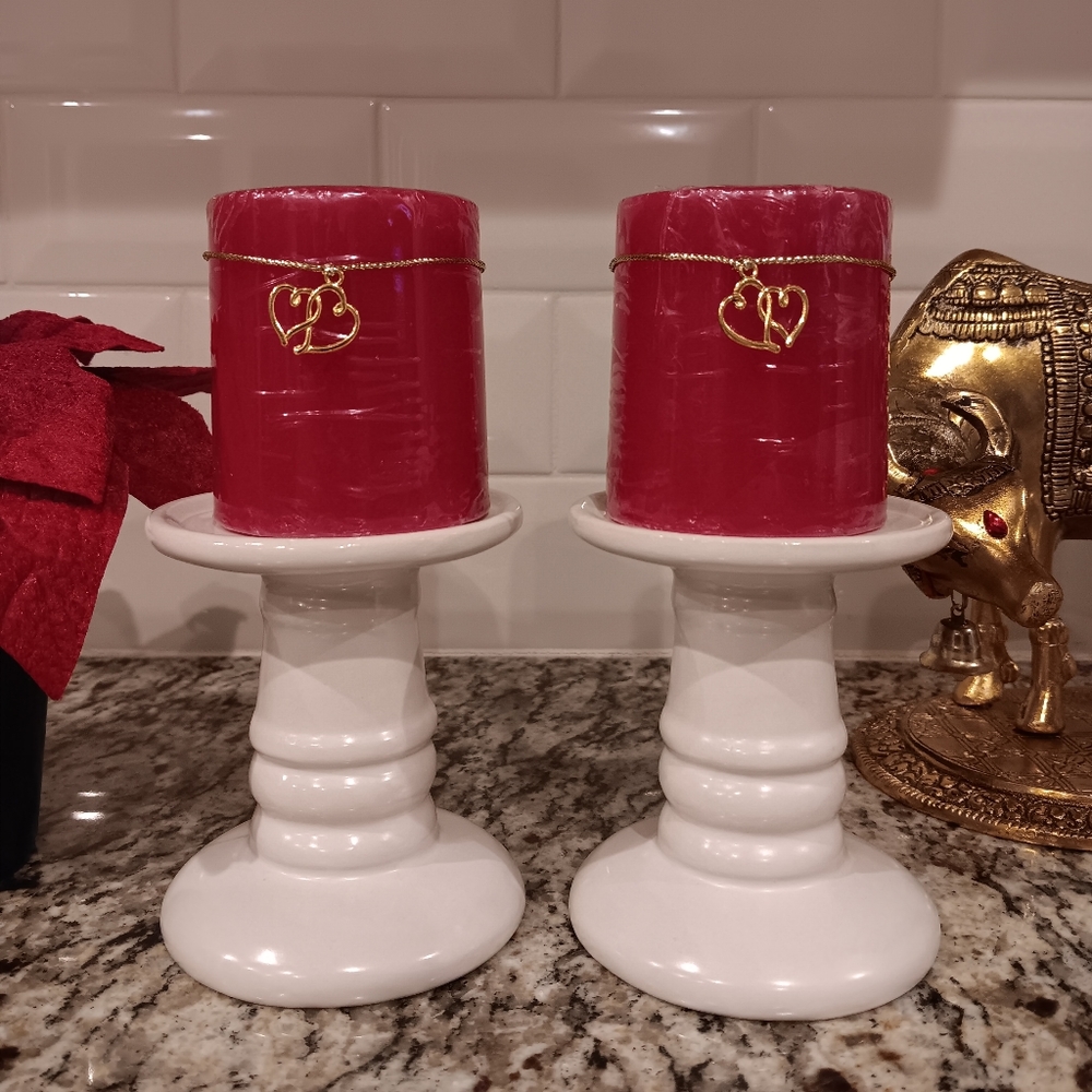 White Ceramic Holders & Red Scented Accent Candles Set NEW! - Picture 1 of 11